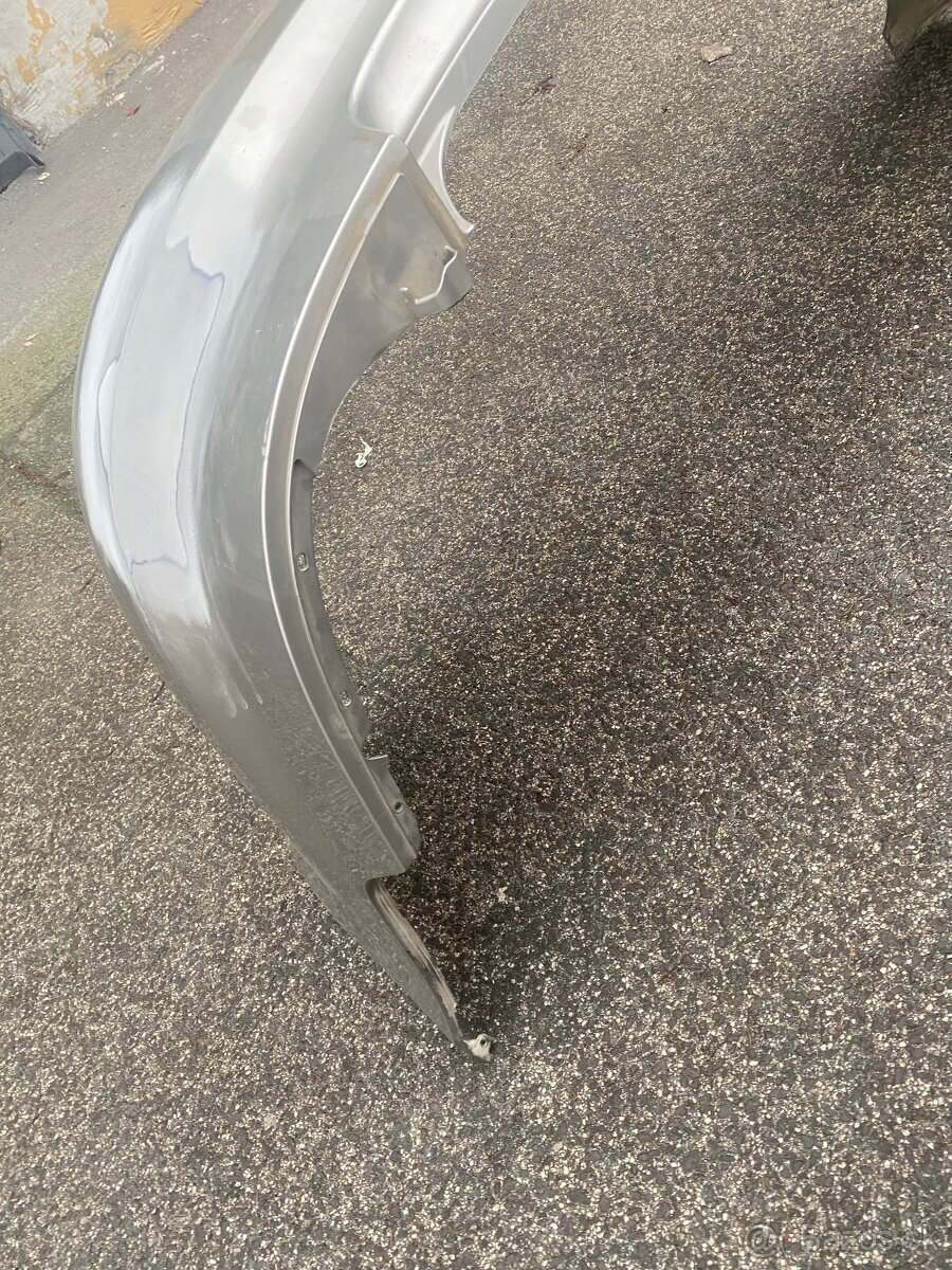 Škoda Superb 2 zadny naraznik - 9