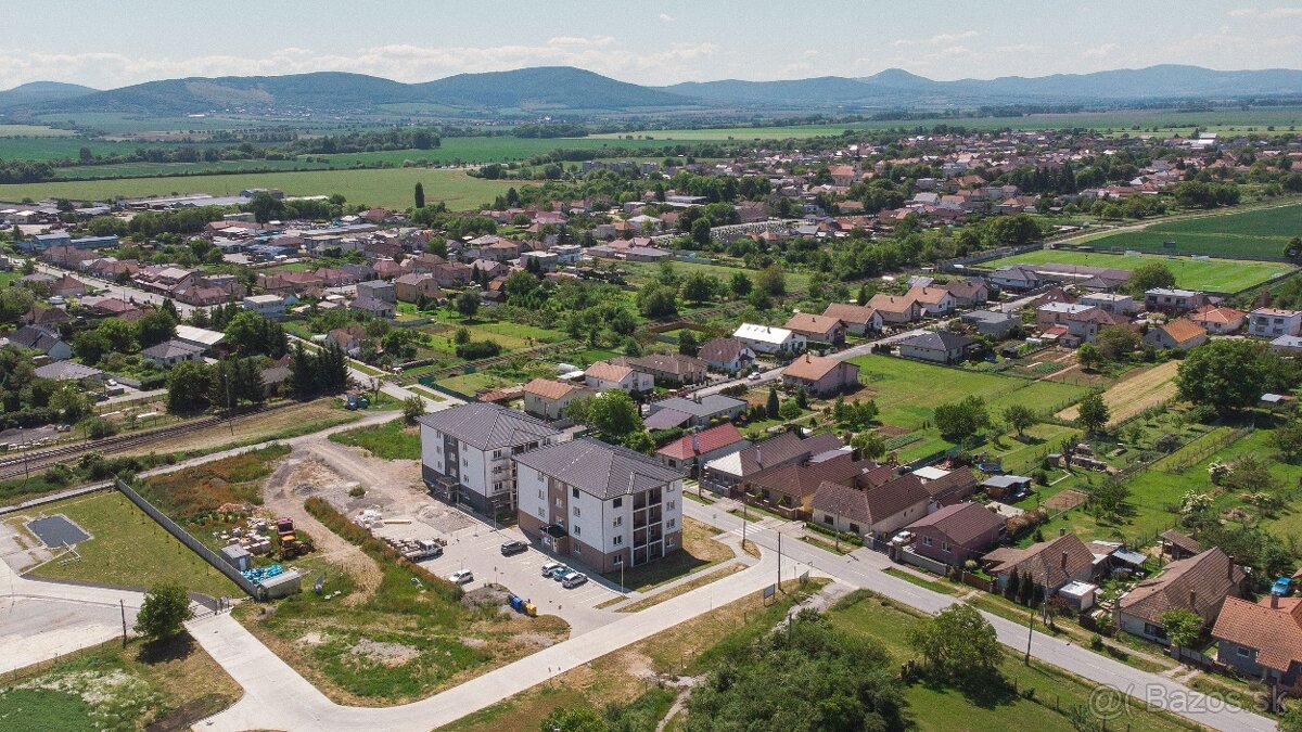 3 IZBOVÝ BYT + 2 PARKOVACIE MIESTA, NOVOSTAVBA - LUDA - 9