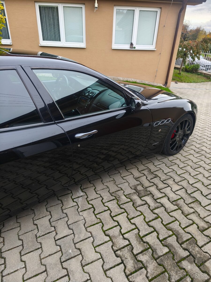 Maserati Quattroporte - 9