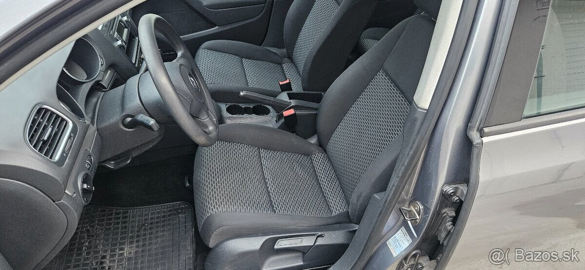 Volkswagen Golf 1.6 TDI 90k Trendline - 9