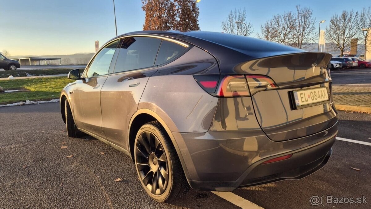 Tesla Model Y Long Range Dual Motor – 09/2021, TOP STAV - 9