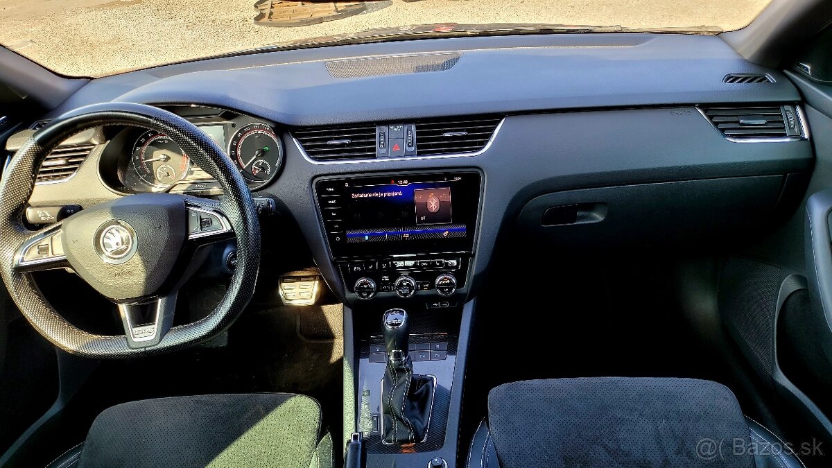 Škoda Octavia Combi 2.0 TDI DPF RS DSG - 9