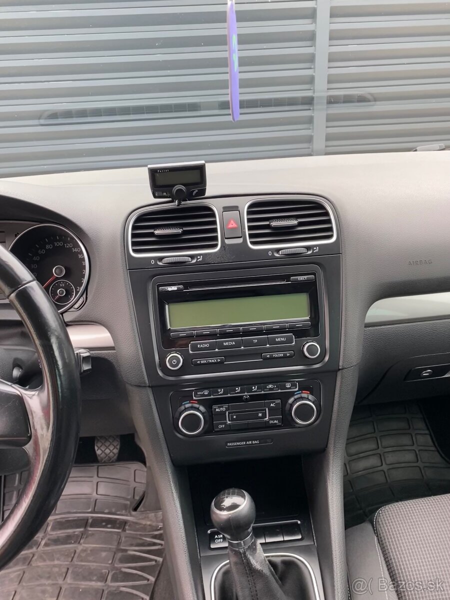 VW Golf 6 gen. 1,6 benzín 75kw - 9