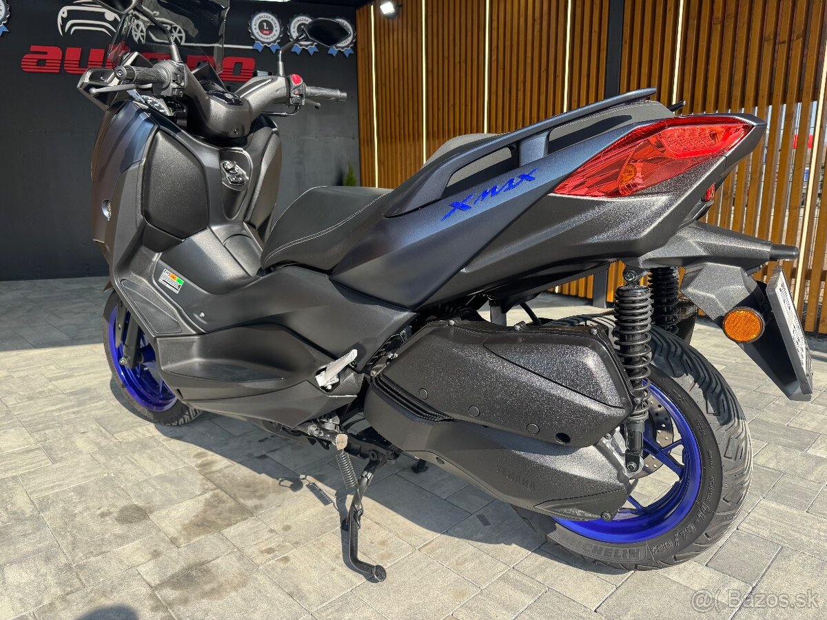Yamaha X Max 300 AKRAPOVIČ - 9