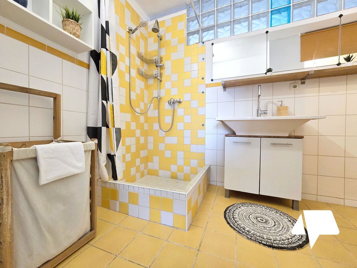 Predaj veľký 3 a pol-izbový byt Nitra- Chrenová, balkón- 77 - 9