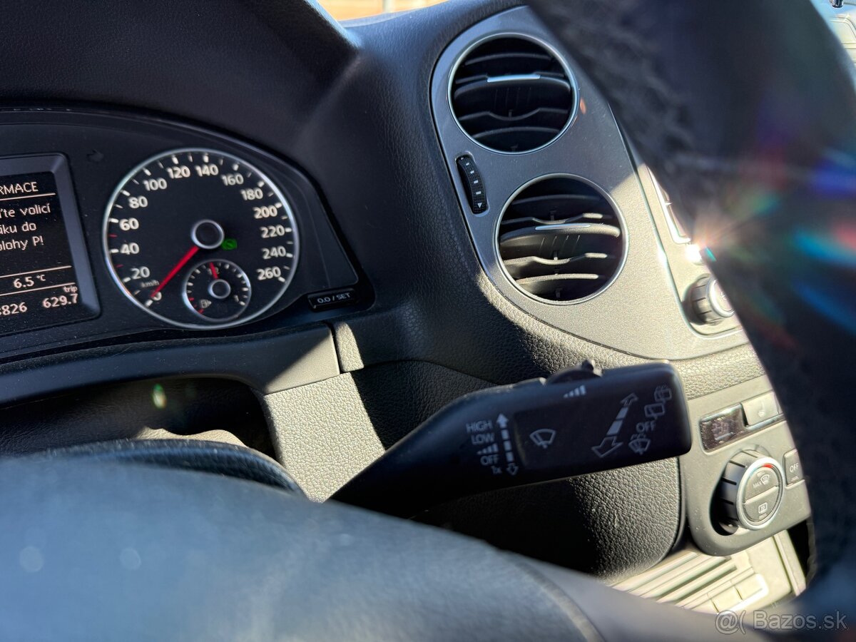 Volkswagen Tiguan 2.0 TSI 4MOTION - 9