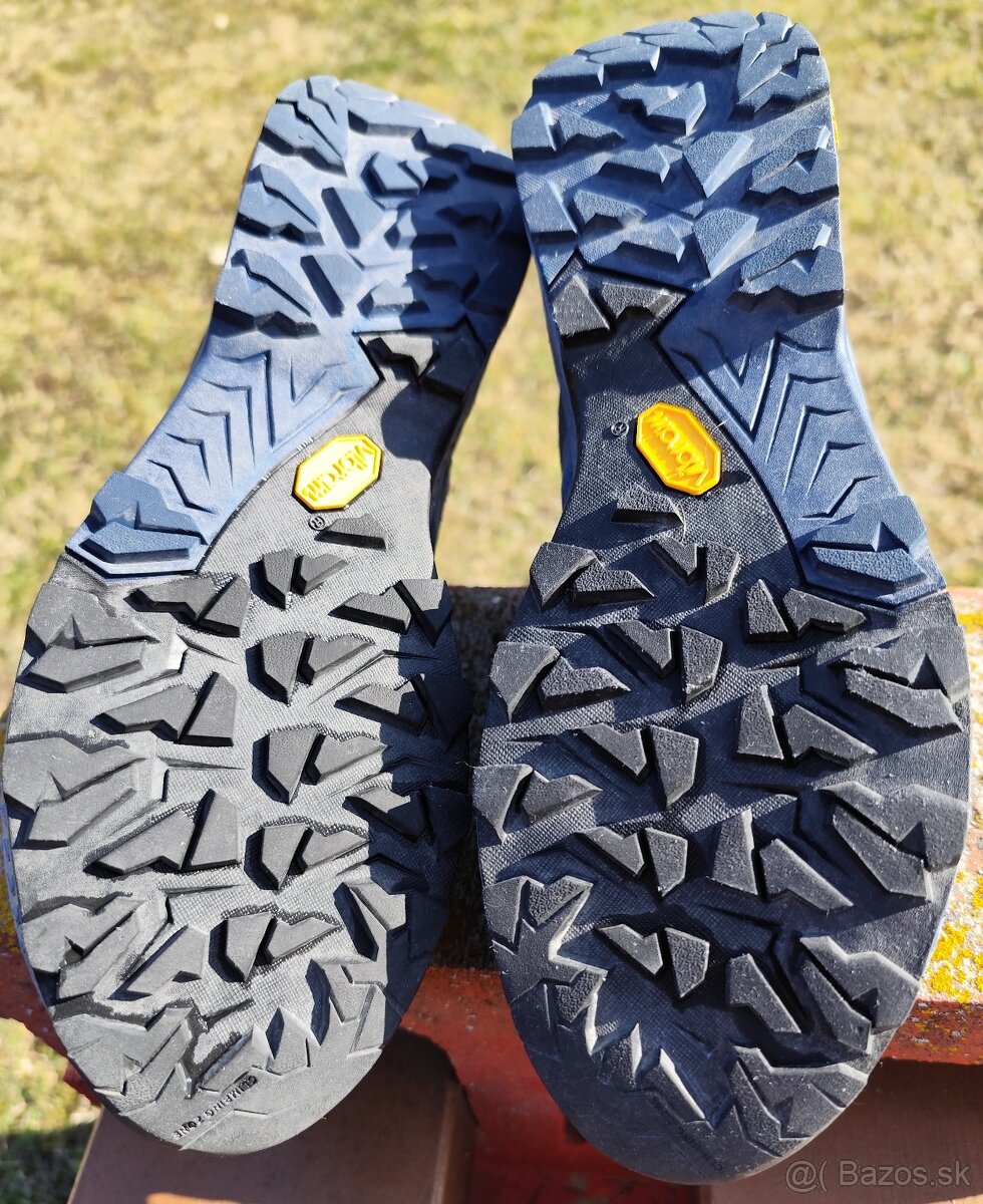 Dámské turistické topánky - 9