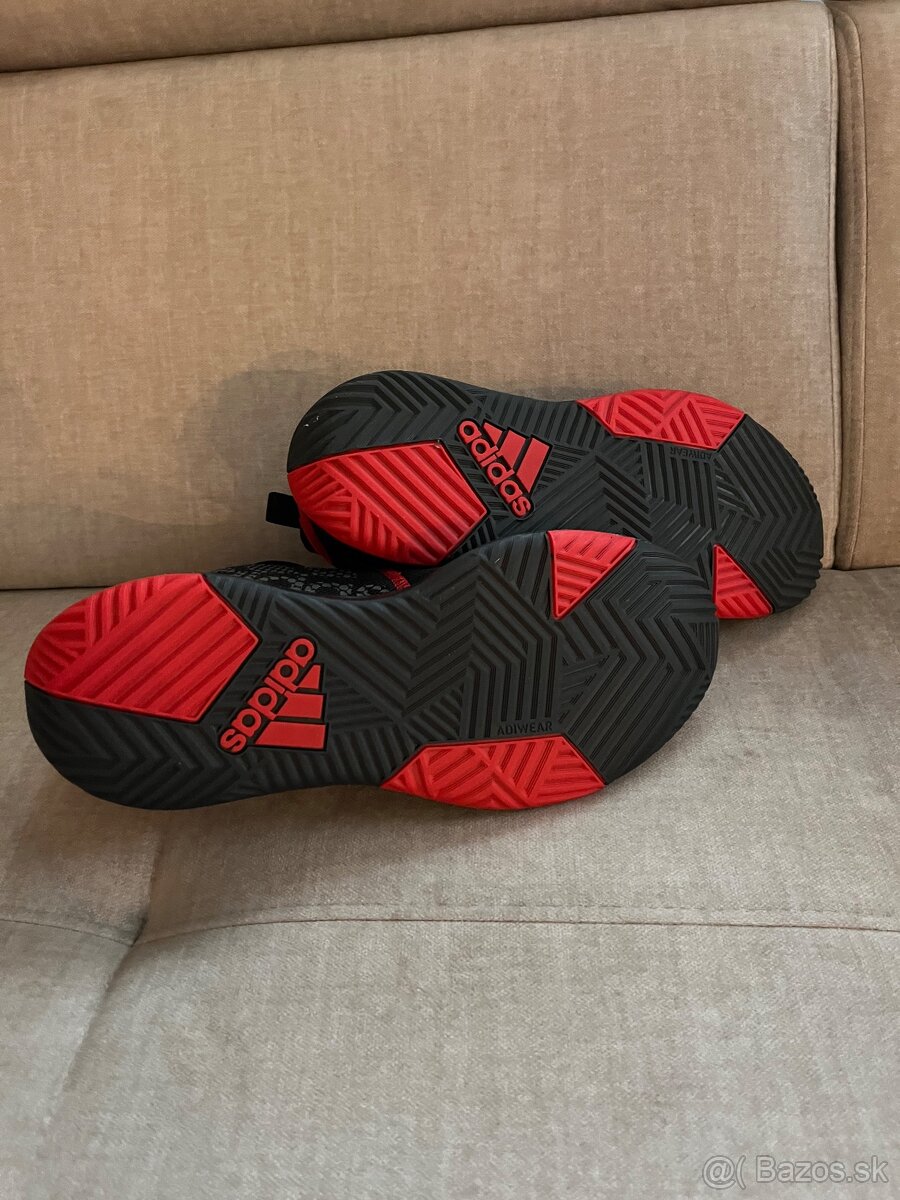 Pánske tenisky Adidas Ownthegame 2.0, čierne, veľkosť 45 - 9