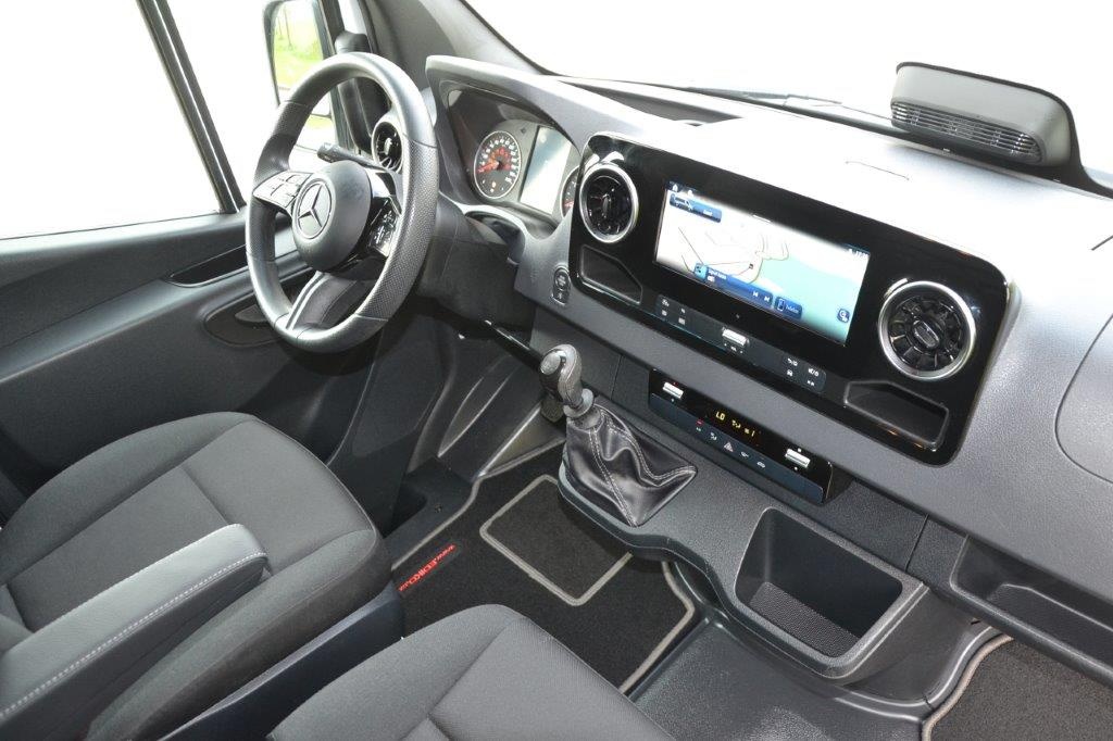 Mercedes-Benz Sprinter 317 CDi XL Facelift , výbava, TOP - 9