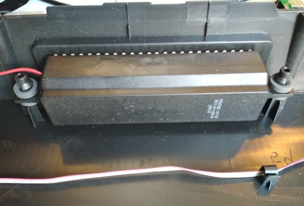 Rozpredám TV TCL 65DP600 - 9