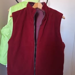 Dámske farebné prešívané vesty - 9