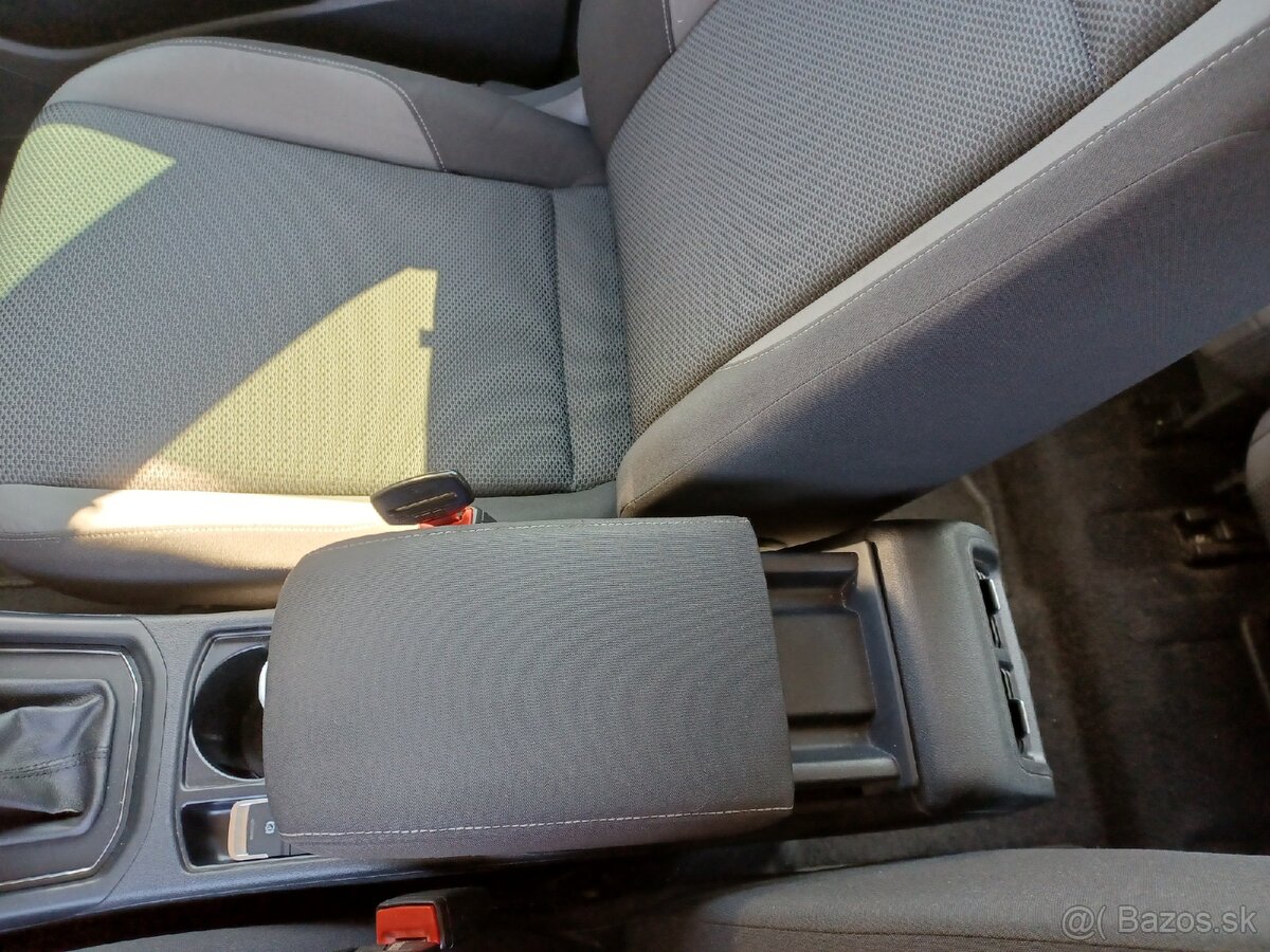 Predam VW Touran 1,6TDI 81kw - 9