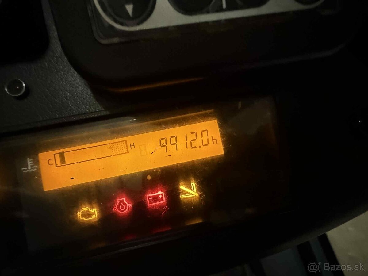 Vysokozdvižný vozík Toyota 8FGCU25 LPG - 9