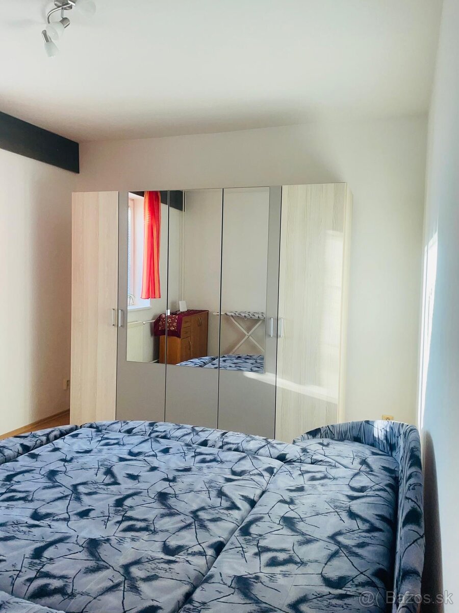 Rodinný dom Zobor, 3.izb., terasa - 9