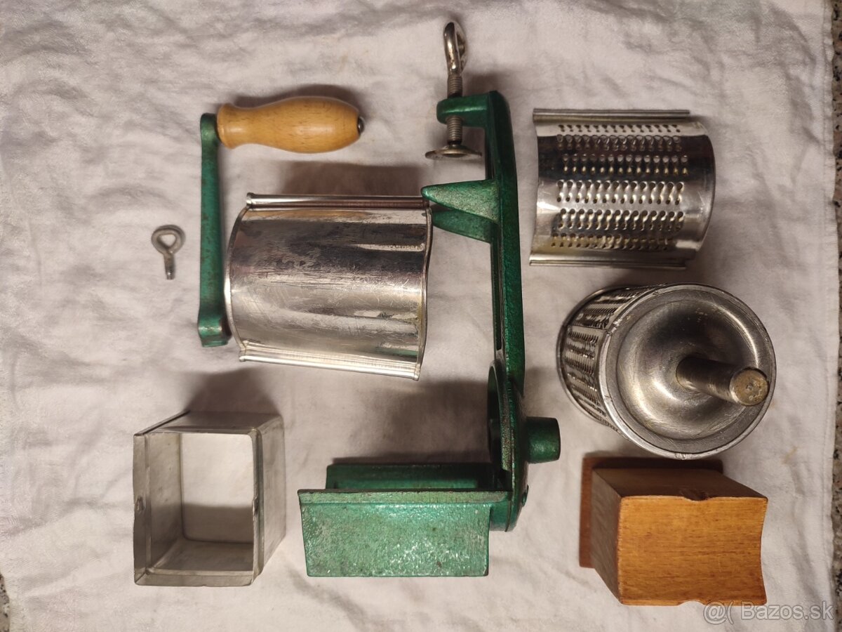 Prdám mlynček na mäso a na orechy - 9