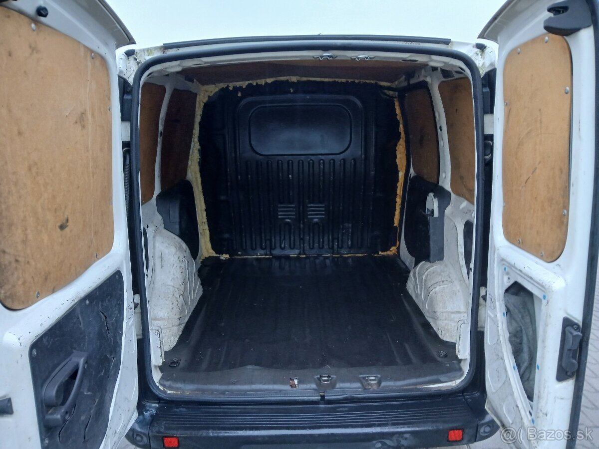 Fiat Doblo 1.9jtd cargo 77kw model 2009 - 9