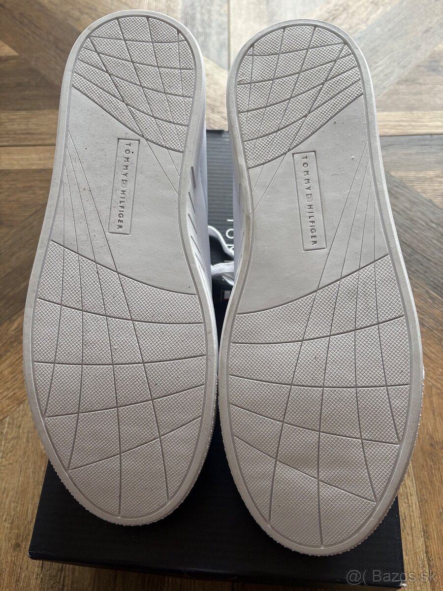 Pánske topánky TOMMY HILFIGER. Veľkosť 43 - 9