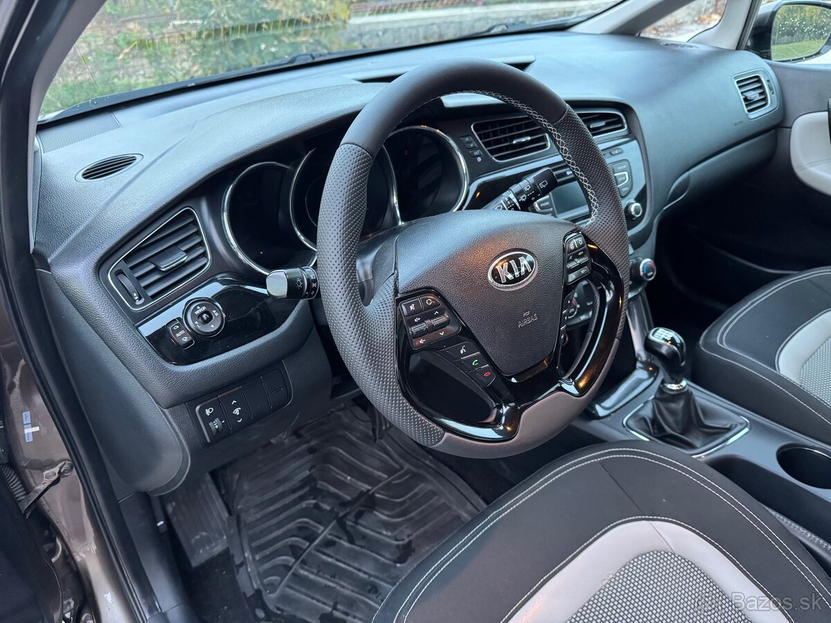 Kia Cee’D 1,6 diesel - 9