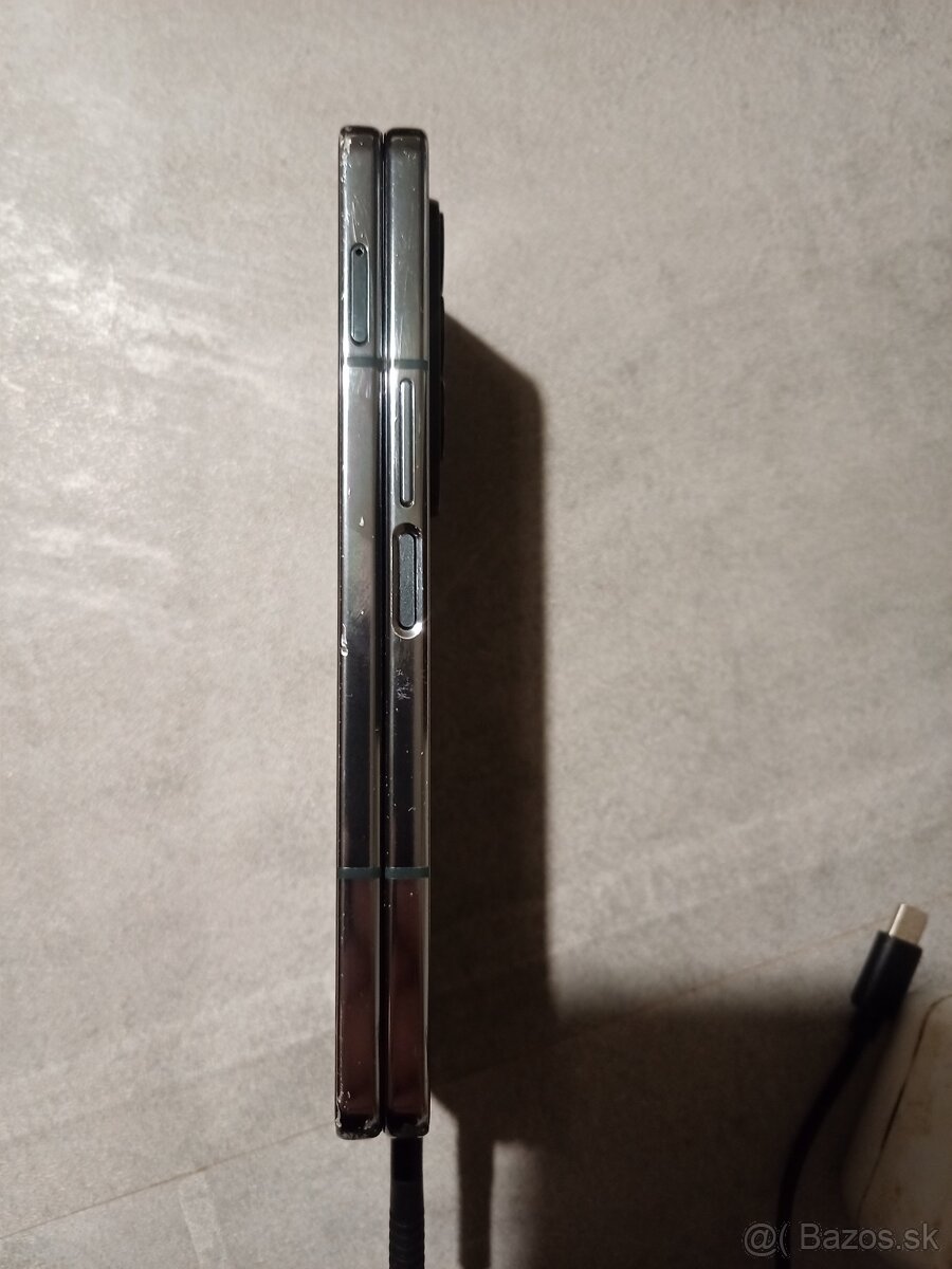 Samsung Galaxy Z Fold 4 - 9