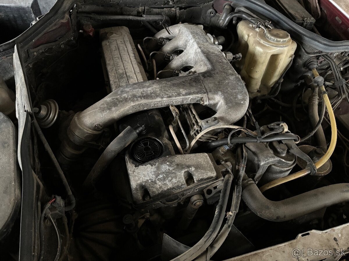 MERCEDES BENZ W124 300D TURBO - 9