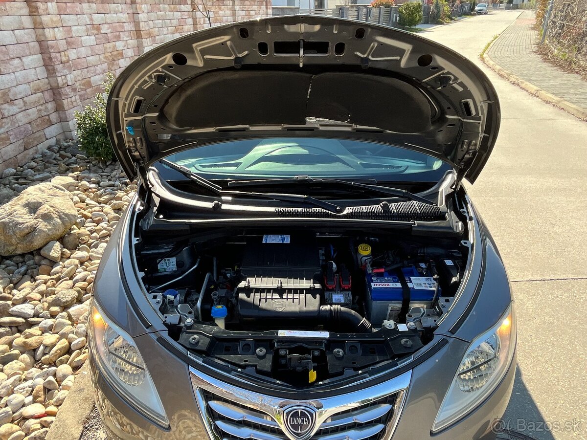 Lancia Ypsilon Gold 1.2i - 9