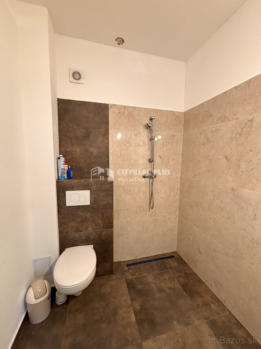Ponúkame Vám na prenájom v novostavbe 3 izbový rodinný dom v - 9