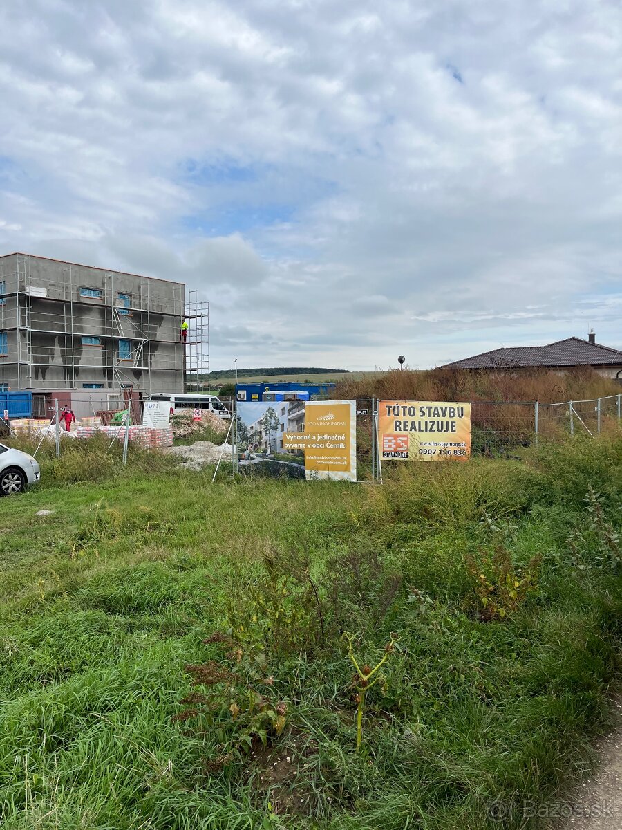 Investičná príležitosť 15 km od továrne na batéri - 9