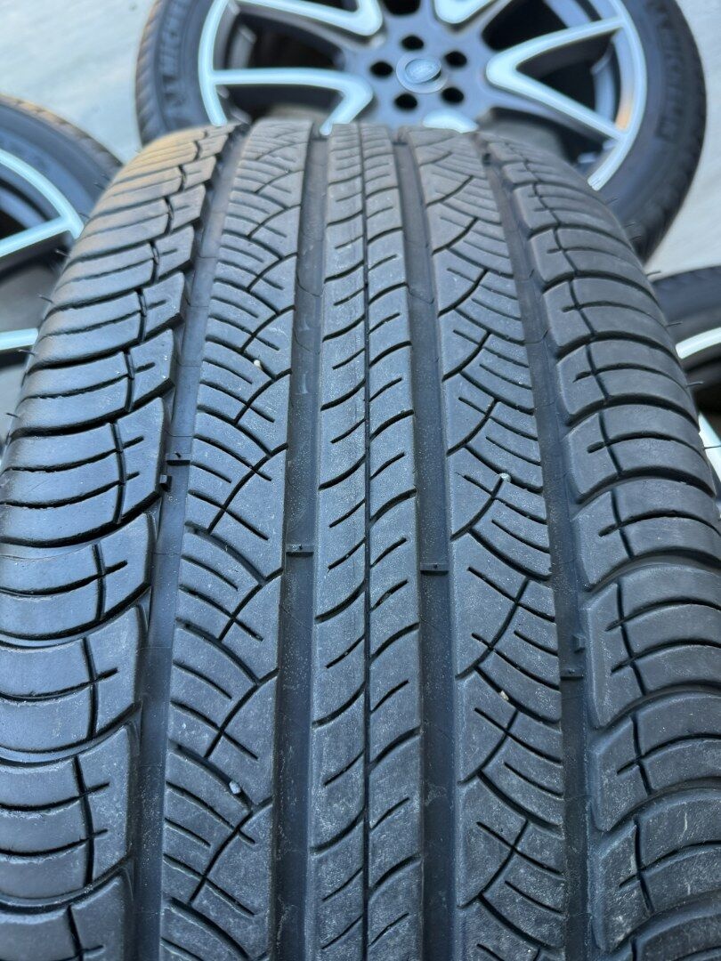 R21 ORIG.ALU KOLA LRRR VELAR 265/45/21 ZÁNOVNÍ - 9