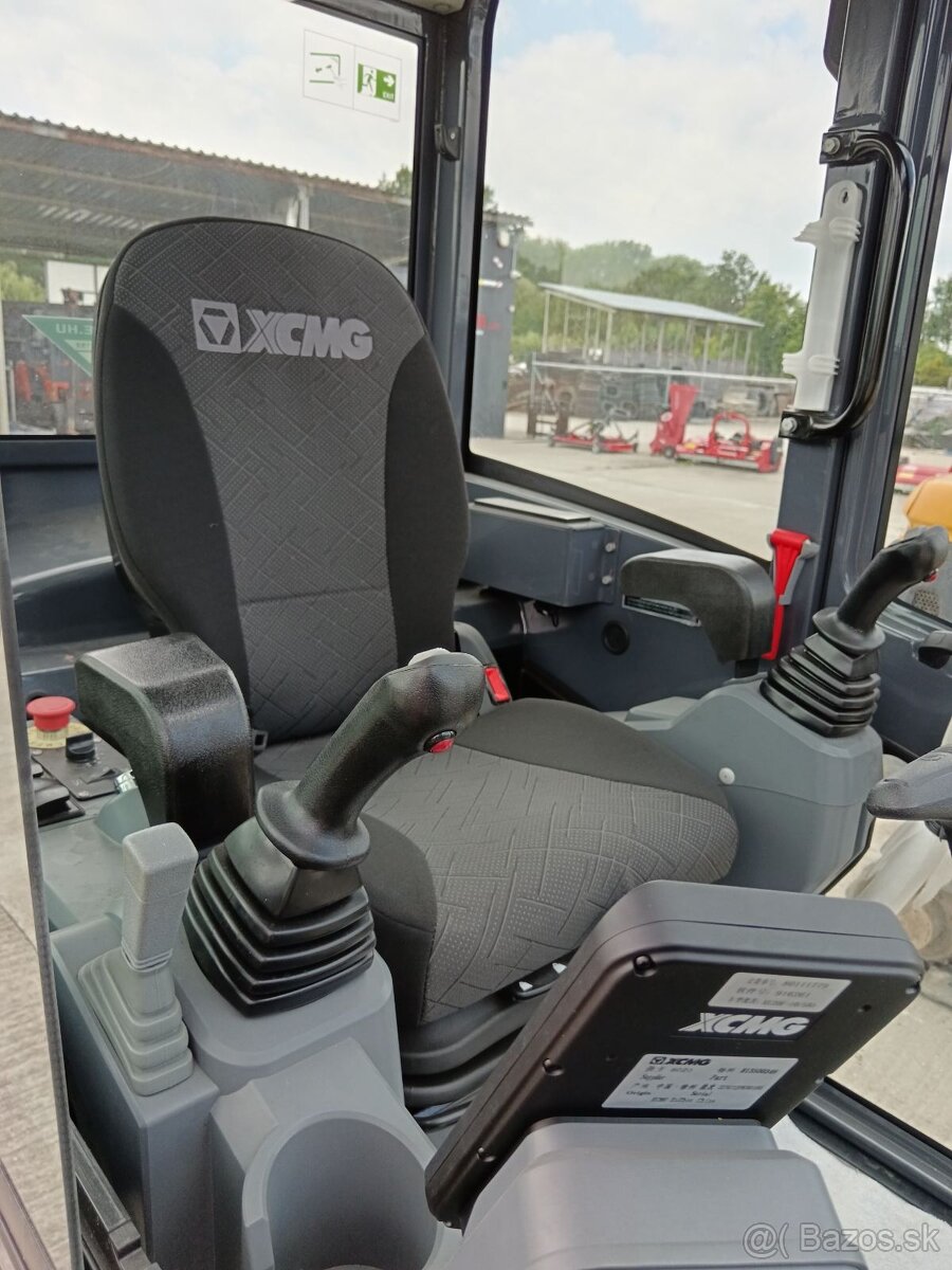 Minibager XCMG XE20E - 9