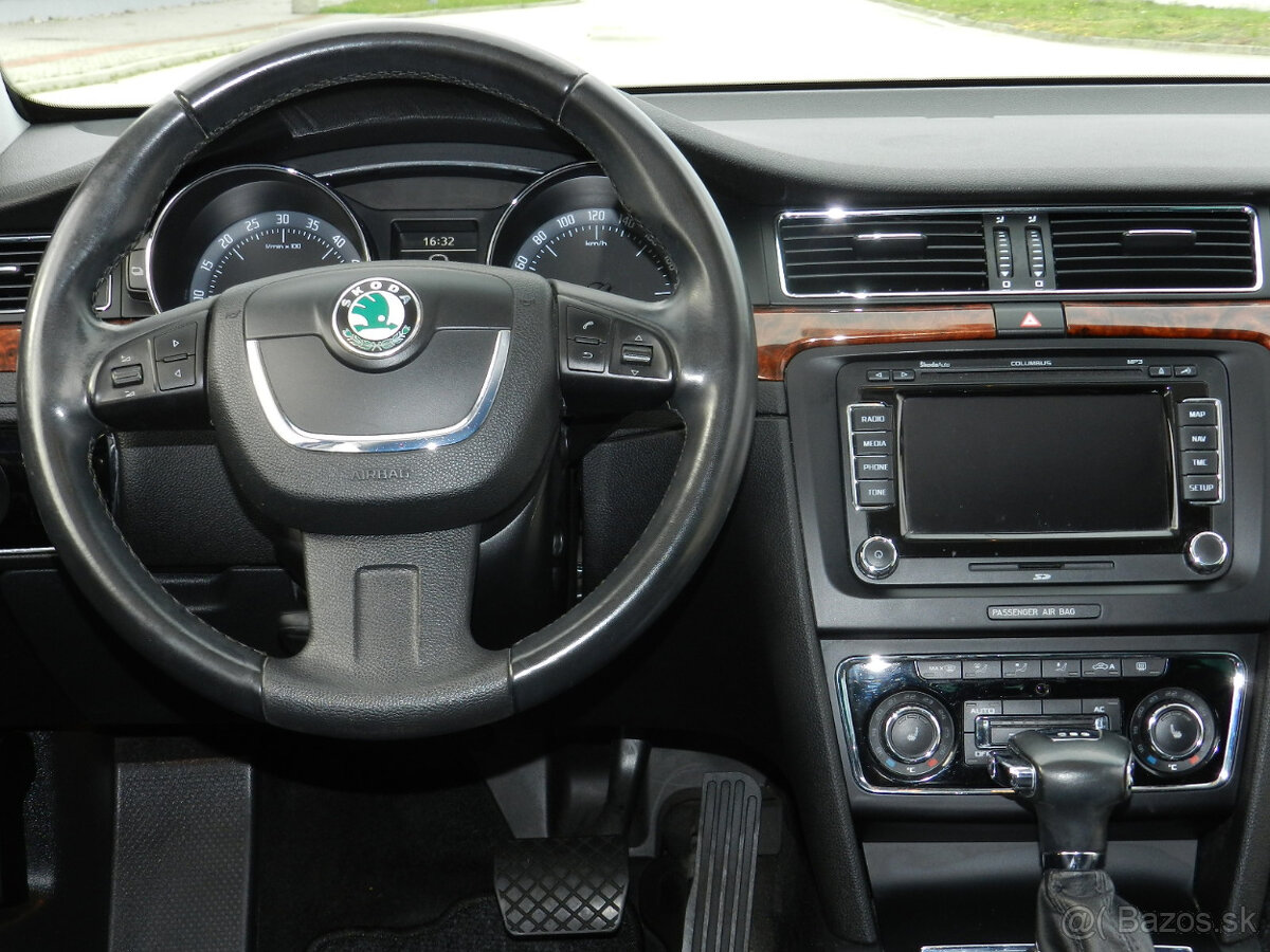 Škoda Superb Combi 2.0 TDI CR 140k Elegance DSG - 9