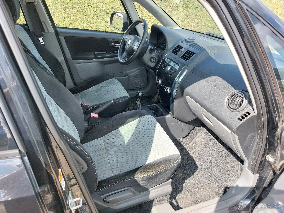 Suzuki SX4 1.6 benzín 4x4 - 9