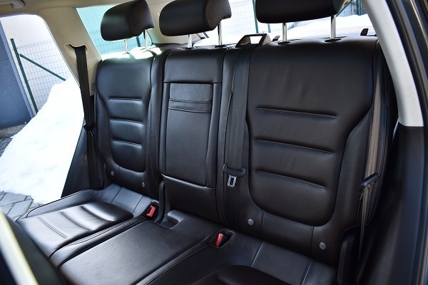 Predám VW Touareg 3.0 - 9