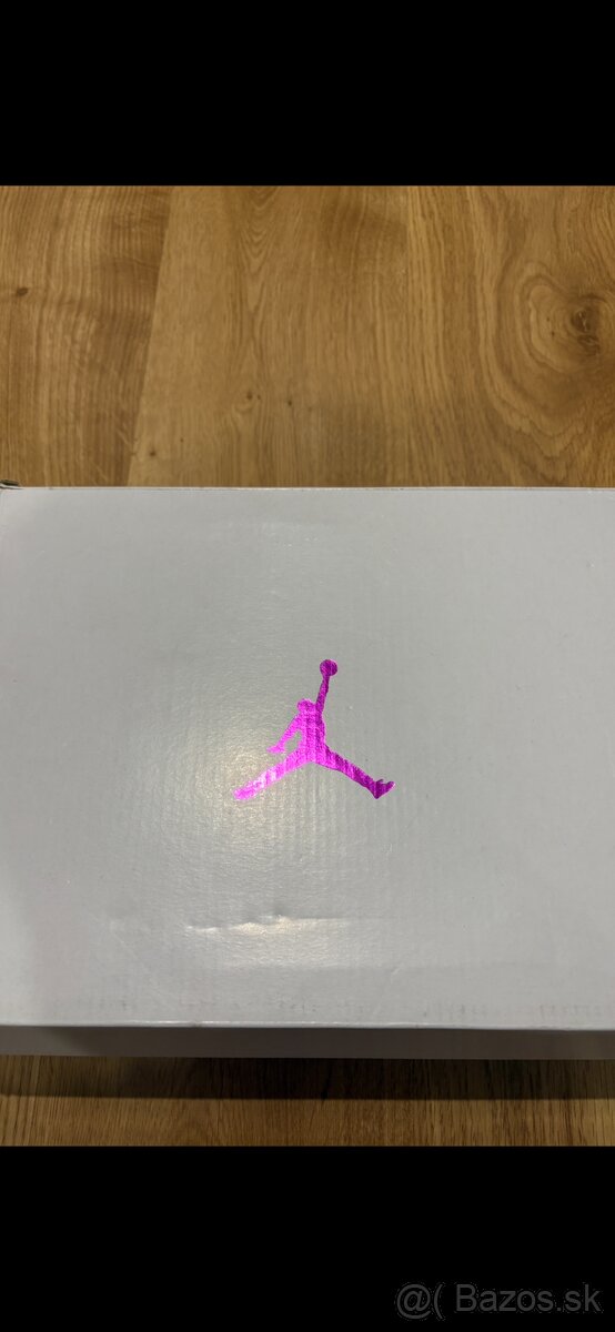 Jordan 4 Metalic purple - 9