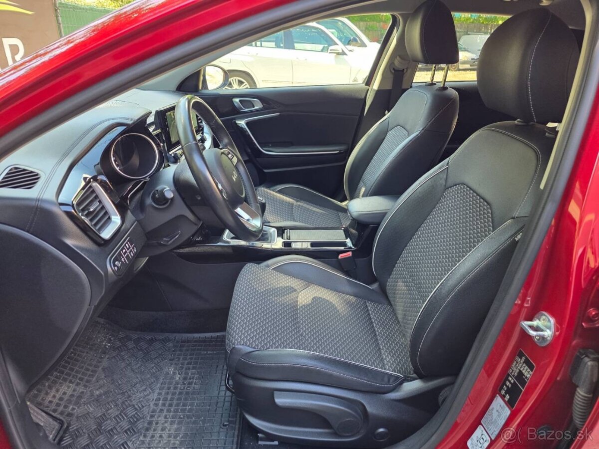 Kia XCeed 1.5 T-GDi Gold - 9