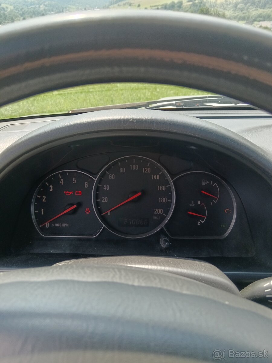 Suzuki Grand Vitara. - 9