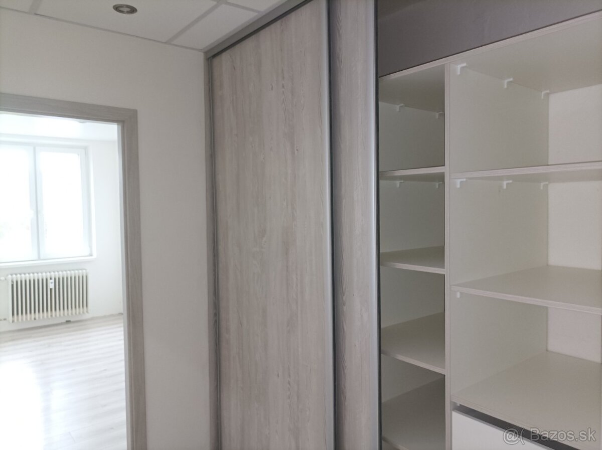 Priestranný 2-izbový byt po kompletnej rekonštrukcii - 9