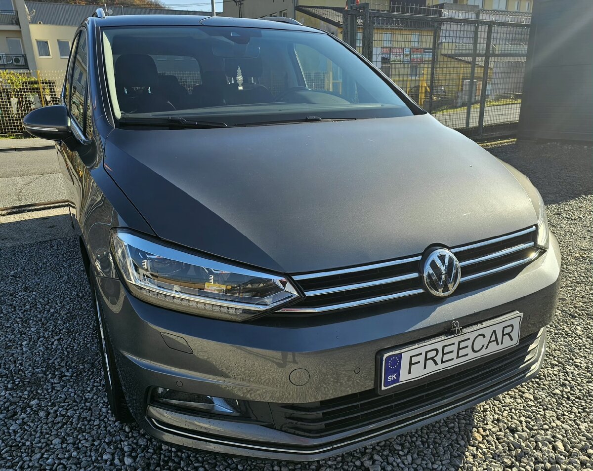 Volkswagen Touran 2.0 TDi Highline DSG - 9