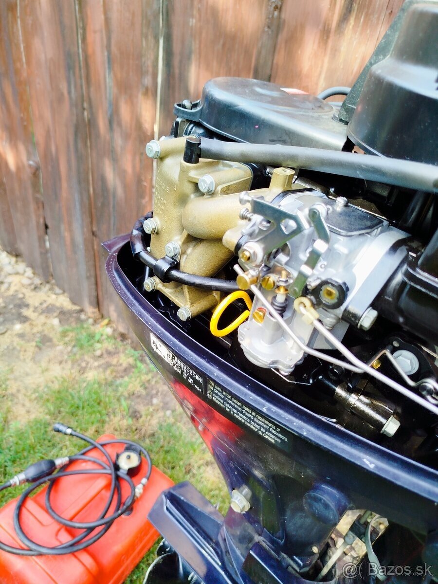 ZÁVESNÝ LODNÝ MOTOR TOHATSU 9.8HP - 9