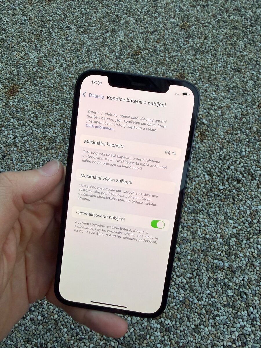 Iphone 12 - baterie 94% - 9