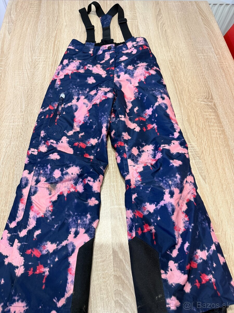 Dievčenský balík oblečenia vo veľkosti 134/140 - 9