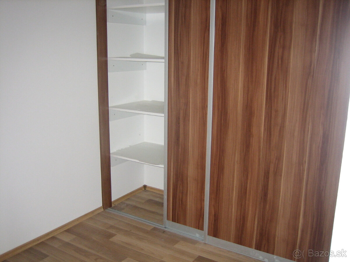 Prenájom veľkého 2 - izbového bytu Bytčická - 9