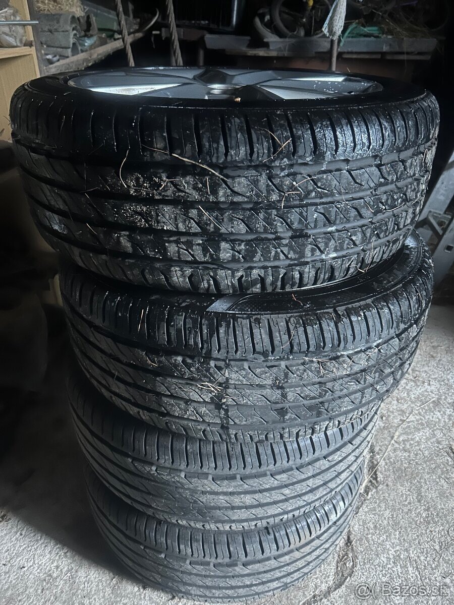 ŠKODA RAPID SPACEBACK 1.2TSI 63KW R.11/2013 - 9