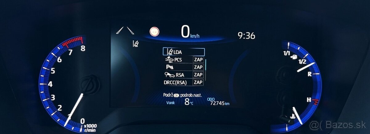 Toyota Corolla sedan 1.5 Dynamic Force Comfort - 9