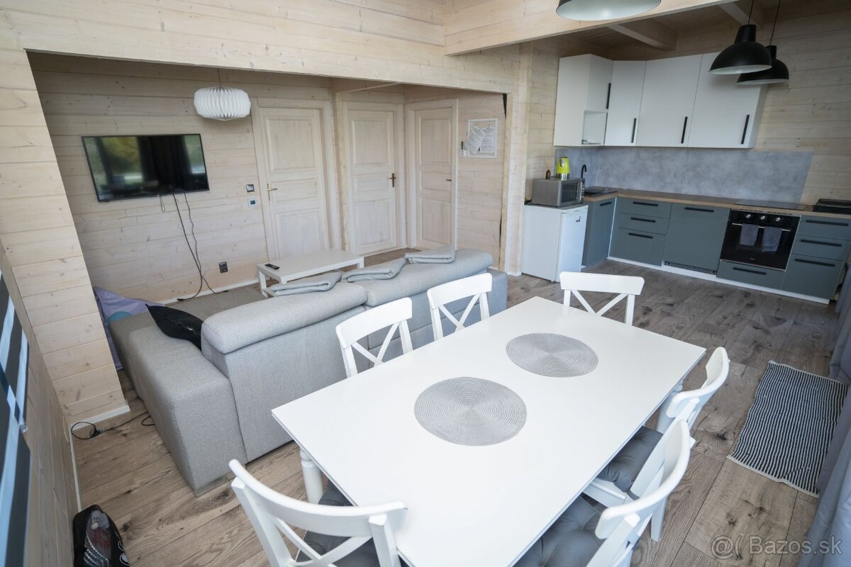 Chata/Domček pri jazere Vadna - 9