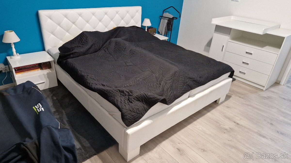 Manželská posteľ - 9