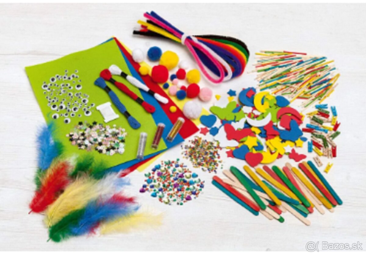 Materiál na dotvorovanie sada má 6 sáčkov - 9