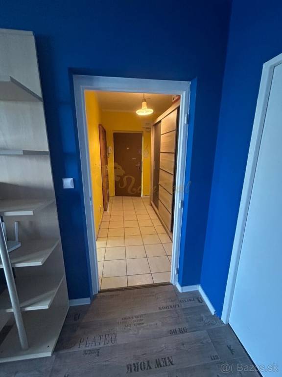 Veľký 2-izb. byt na ul. Vranovská, Petržalka, lodžia, 4.p./7 - 9