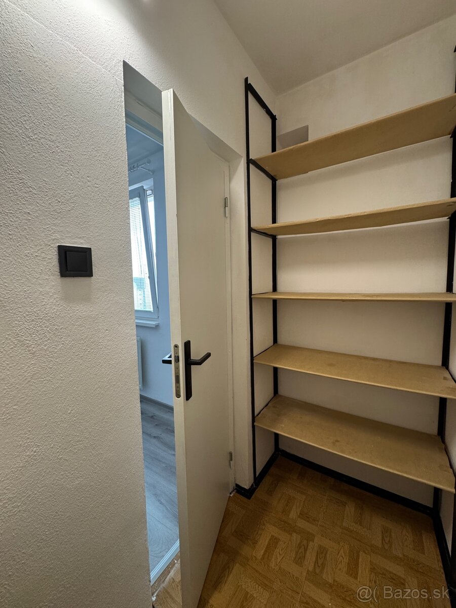 Ponúkam na prenájom 3-izbový byt s loggiou - 9