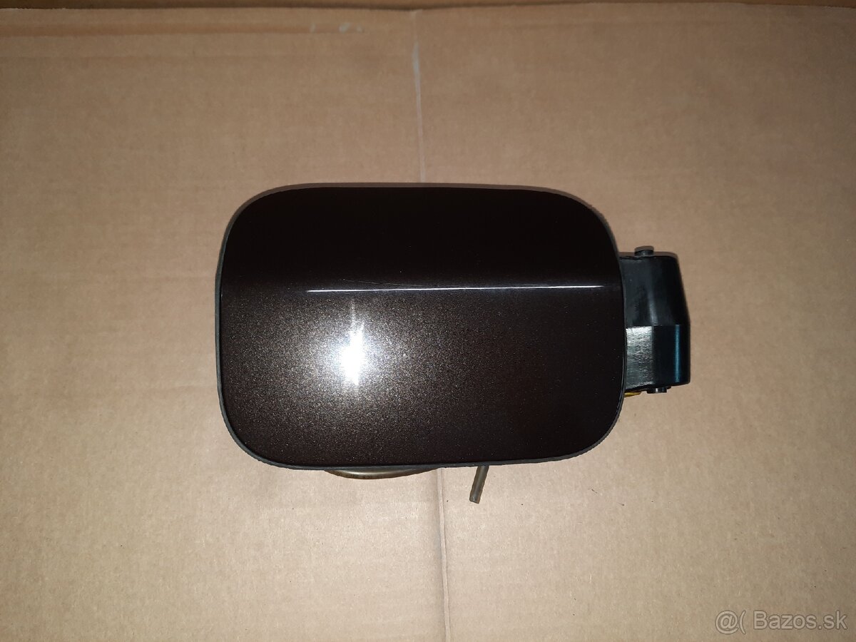 dvierka nádrže paliva Superb 2 - 9