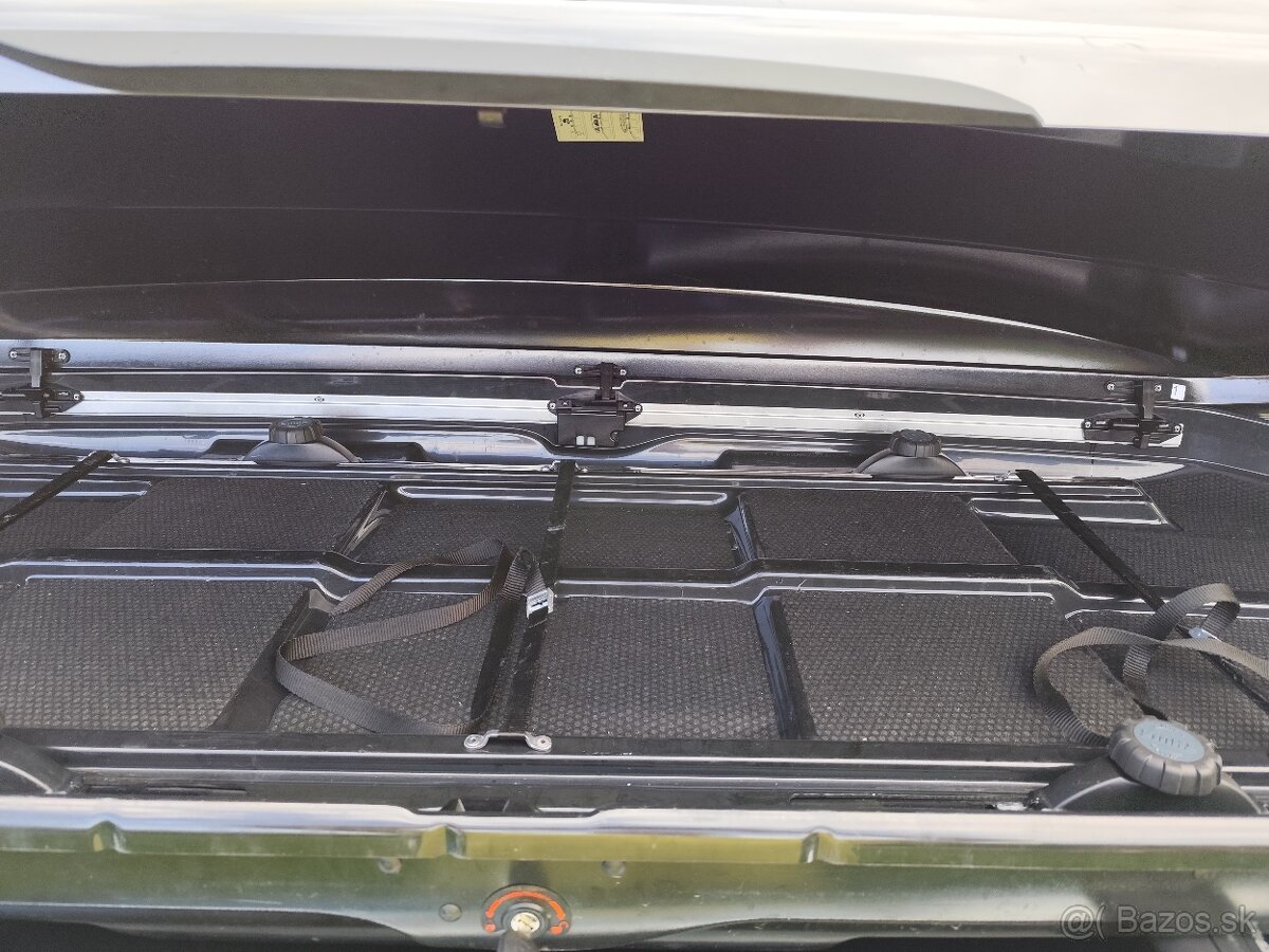 Prenajmem Strešný box Thule Dynamic L - M - 9
